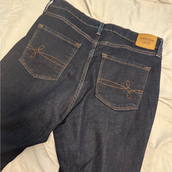 DENIZEN
LeVI'S
UIRA HIGH RISE CROP FLARE - Picture 4 of 5